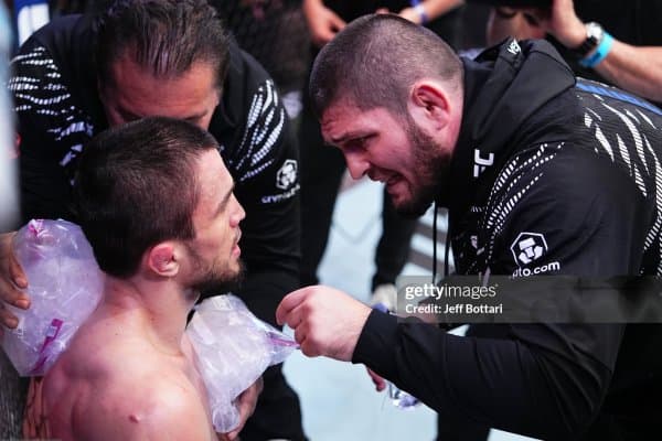 Нурмагомедов октагонга қачон қайтишини маълум қилди!