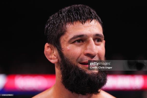 Хамзат Чимаевнинг Дю Плессига қарши жангда имкониятлари қандай? Таниқли промоутер жавоб берди