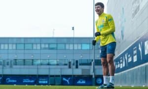 Гвардиола Ҳусановни ўйнатиш масаласида нималар деди? Мухлисларчи?