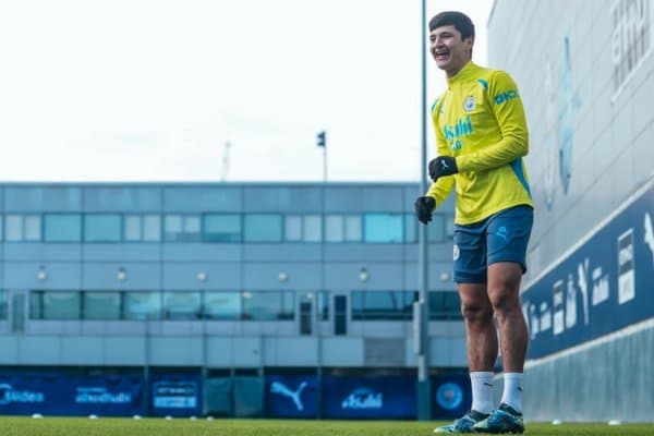 Гвардиола Ҳусановни ўйнатиш масаласида нималар деди? Мухлисларчи?