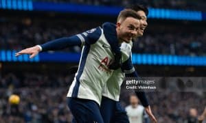 АПЛ. Турнинг марказий баҳсида "Тоттенхэм"нинг қўли баланд келди