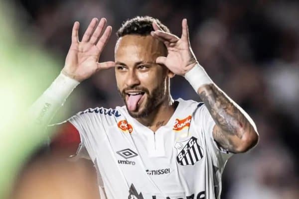 Неймар ниҳоят ниятига етди