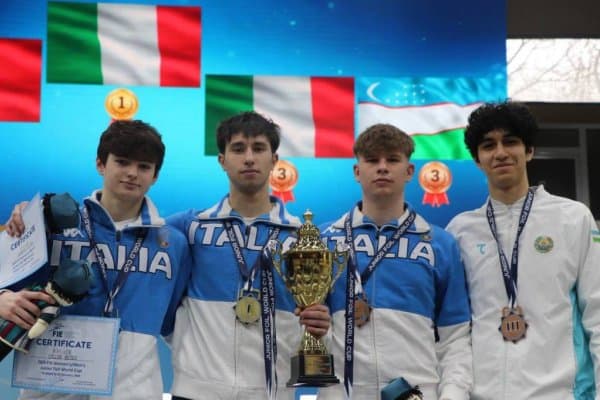 Ўзбек йигити жаҳон кубоги шоҳсупасида