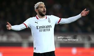 А Серия. "Милан" кичик ҳисобда мағлубиятга учради 