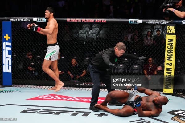 Нурсултон Рўзибоев рақибни аяб ўтирмади!