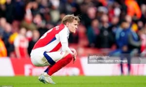 "Арсенал" муҳим паллада "қоқилди" (Видеошарҳ)