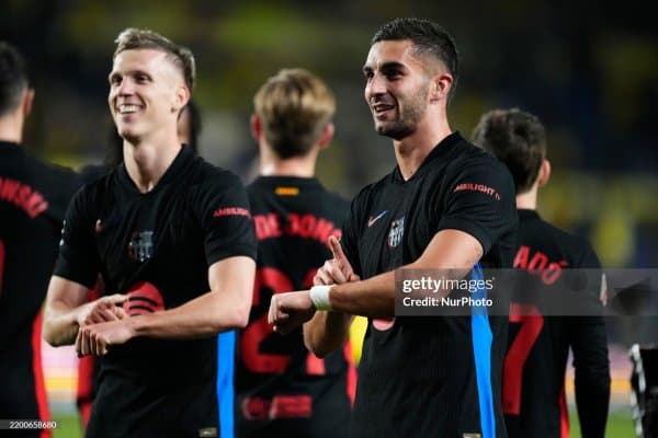 Ла Лига. Захирадан тушган икки футболчи урган гол "Барса"га муҳим ғалабани тақдим этди (Видеошарҳ) 