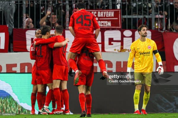 Бундеслига. "Бавария" "Айнтрахт" дарвозасига жавобсиз 4 та гол урди (Видеошарҳ) 