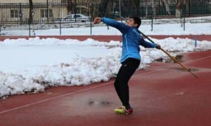 Найзани кимлар узоқроқ улоқтирди?