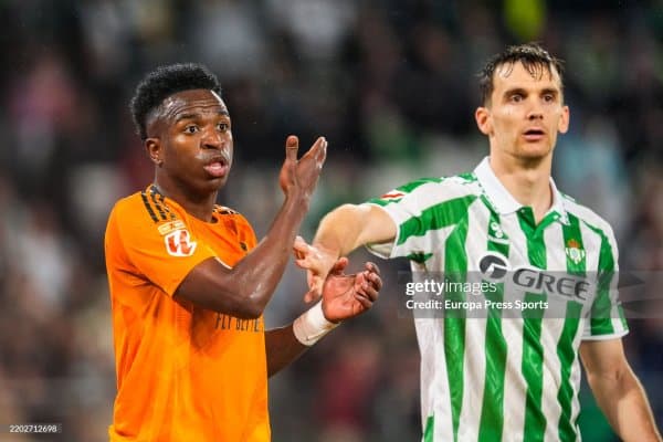 Винисиус: Бу жиннилик, аҳмоқлик! 