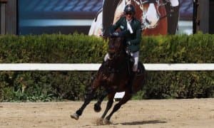 Кимнинг оти зўр сакрайди?