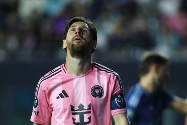 Бош мураббий нега Мессини таркибдан чиқарганини айтди