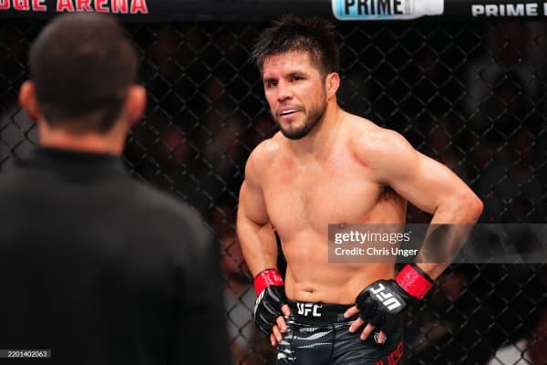 Генри Сехудо: "ММА нинг дунё бўйича ривожланишига бир нарса тўсиқ бўлиши мумкин"