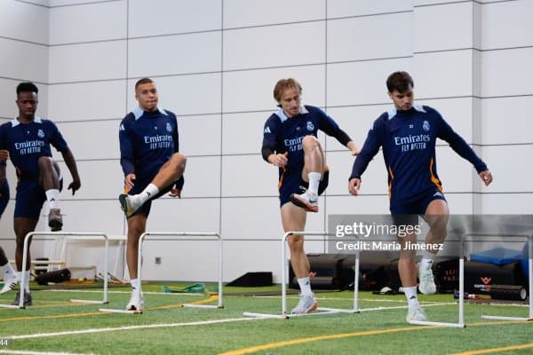 "Реал Мадрид" Винисиусни олиб қолишга яқин