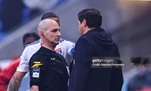 “Милан”нинг собиқ бош мураббийи туғилган кунида дисквалификация қилинди 