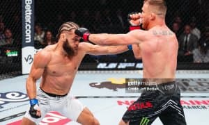 Жастин Гэтжи ва Рафаэль Физиев жанги бутун аренани оёққа турғазди!