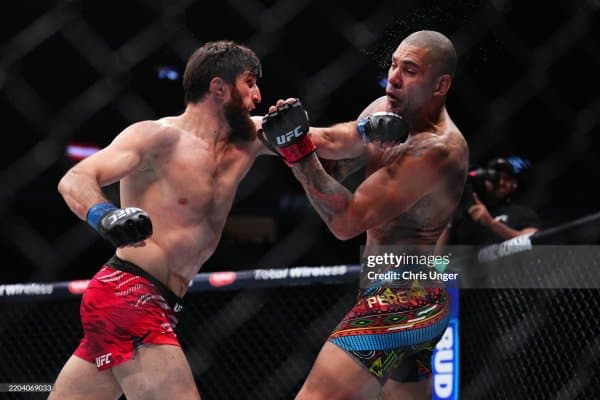 Тамом: Қирол тахтдан туширилди !!!