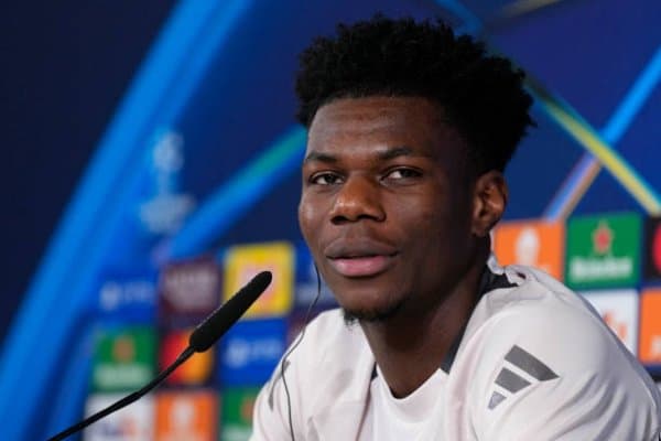 Тчуамени: “Бутун жамоа бўлажак учрашувга тайёр” (Тўлиқ матбуот анжумани) 