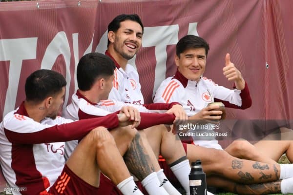 ЕЛ. "Рома"нинг "Атлетик"ка қарши кенгайтирилган таркиби эълон қилинди