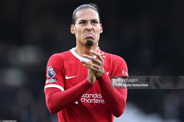 Ван Дейк: Кимдир келажагим ҳақида биламан деса, у сизни алдаяпти 