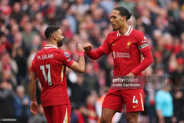 Слот: "Унинг жамоада қолишини истайман"