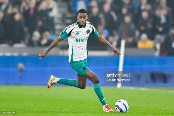 "Барселона" Левандовскига ўринбосар топди