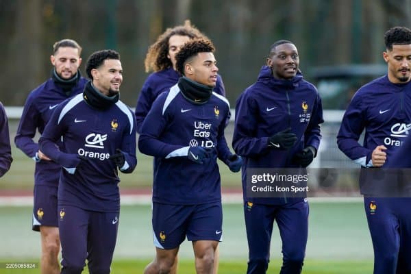 "Манчестер Сити" ПСЖ футболчисига кўз тикди