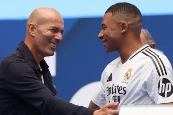 Мбаппе нега Зидандан қочиб юрганини айтди