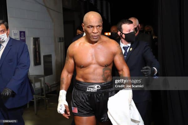  Майк Тайсон ким билан жанг қилишдан қўрқади?