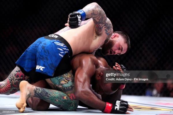 Леон Эдвардснинг ўз уйида "кетмони учмади" ёхуд Лондондаги турнирда қайд этилган натижалар билан танишинг 