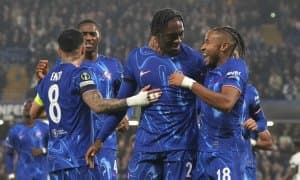 Англия суперклуби 8 футболчини сотиб, битта зўр тўпурар олади