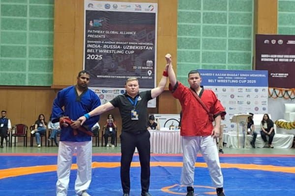 Ҳиндистонда ўзбек полвонлари қўли кўтарилди