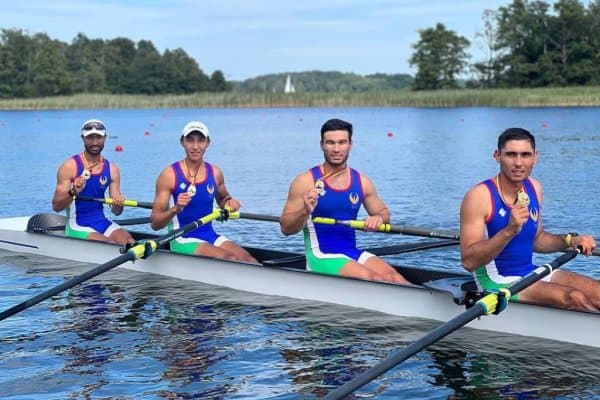 Ўзбеклар эшкак эшиш қанақа бўлишини кўрсатиб қўйди