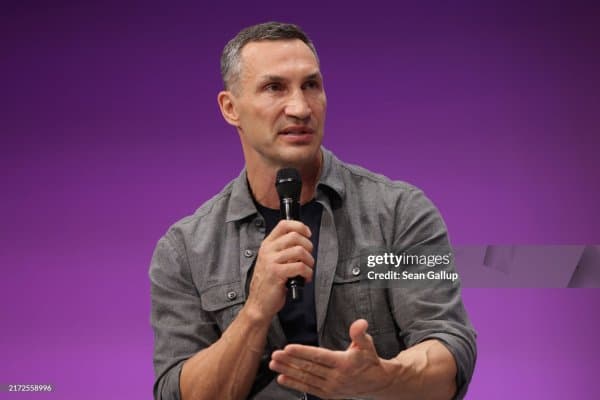 Владимир Кличко: "Жорж Форман ўз номини тарихнинг ёрқин саҳифаларидан бирида қолдирди"