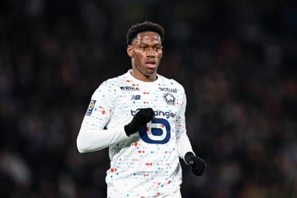 АПЛнинг топ 6 клуби бир ҳужумчини талашмоқда 