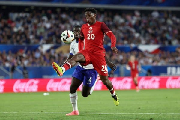 Суперҳужумчи Англиянинг етти клубидан бирини танлаши керак