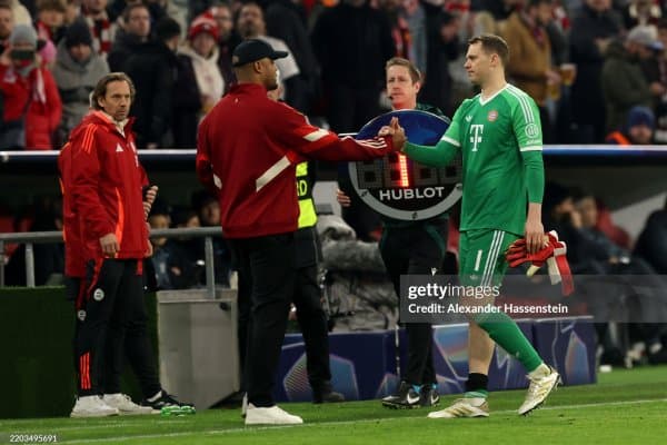 "Бавария" посбони машғулотларга қайтди