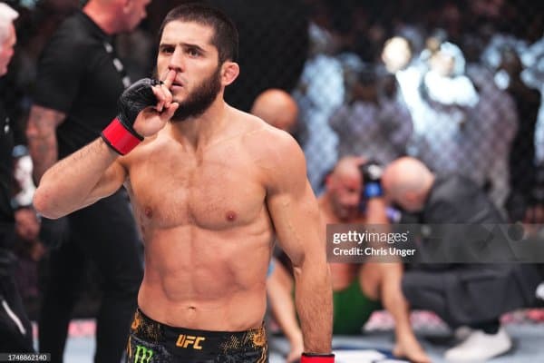 Генри Сехудо: "Ислом Махачевнинг карьерасидаги қарорларига биргина инсон таъсир қила олади"