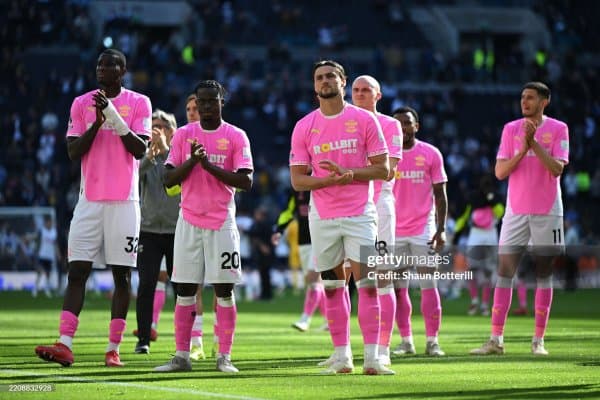 "Саутгемптон" антирекорд ўрнатиб, Чемпионшипга қайтадиган бўлди