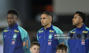 Рафинья ёки Винисиус? Роналдиньо ҳозирда энг яхши бразилиялик футболчи кимлигини айтди