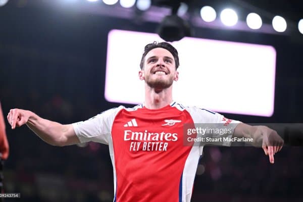 ЕЧЛ. Якунига етган икки баҳсда футболчиларга қўйилган баллар билан танишинг