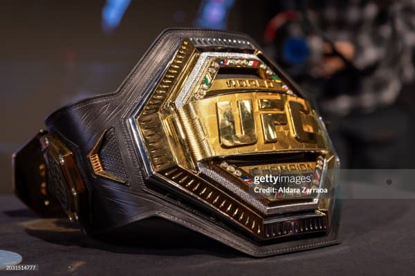 Ана холос: UFC камари ўғирлаб кетилди