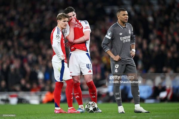 "Арсенал" вазиятдан фойдаланиб, "Реал" футболчиси билан музокаралар ўтказмоқчи