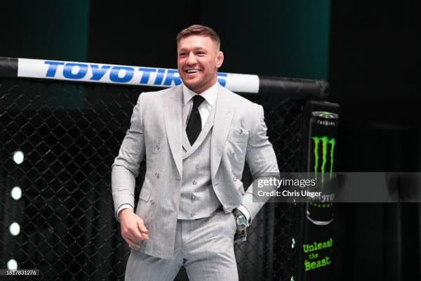 Конор Макгрегор октагонга яна кўтарилишга ишора қилди