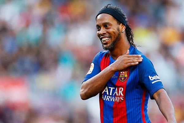 Месси ҳам, Роналду ҳам эмас! Роналдиньо ҳозир энг зўр футболчи кимлигини айтди