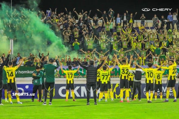 Суперлига. "Нефтчи" "Машъал"ни янчиб ташлаган беллашувдан фотогалерея