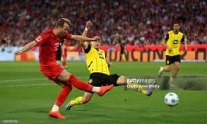 Бундеслига. "Дер-Класикер"да кучлар тенг келди