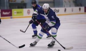 Хоккейчиларимиз иродали ўйин намойиш этишди