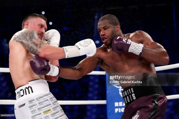 Александр Усик ва Даниэль Дюбуа ўртасидаги жанг санаси маълум