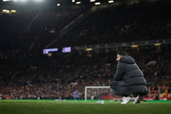 Аморим: "Стадионни тарк этган мухлислар ўзларини тушкун ҳис қилишади"